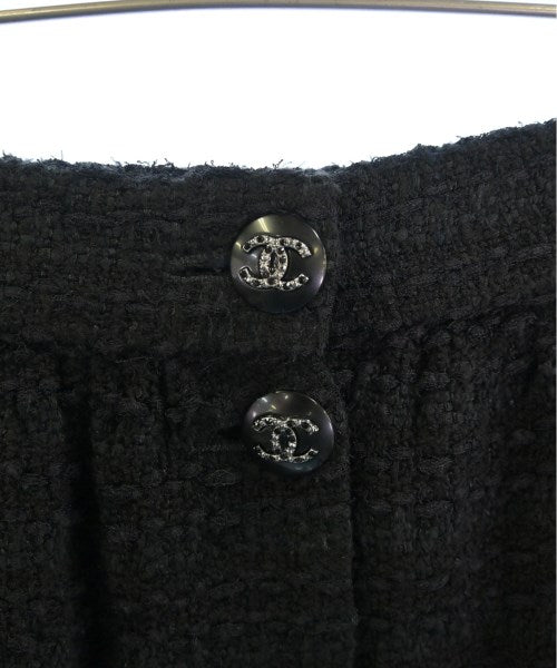 CHANEL กระโปรงยาวถึงเข่า