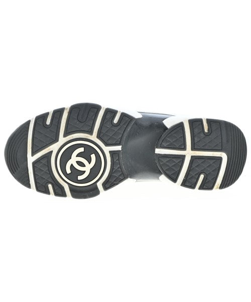 CHANEL รองเท้าผ้าใบ