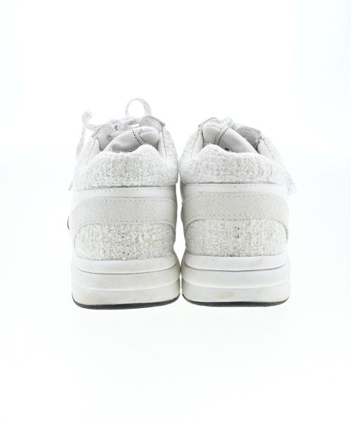 CHANEL รองเท้าผ้าใบ