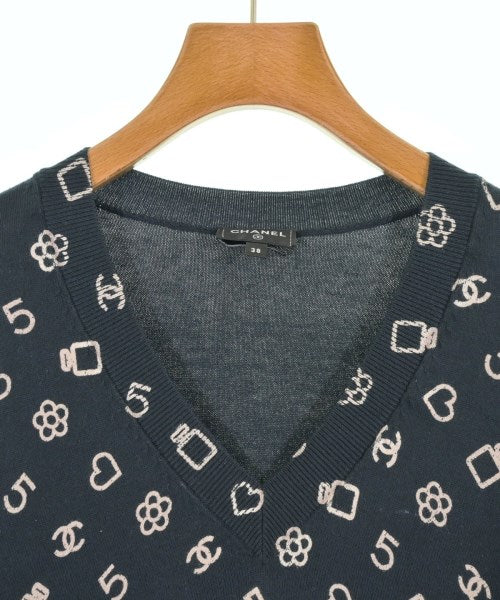 CHANEL เสื้อกันหนาว