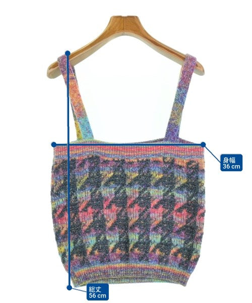 CHANEL เสื้อแขนกุด