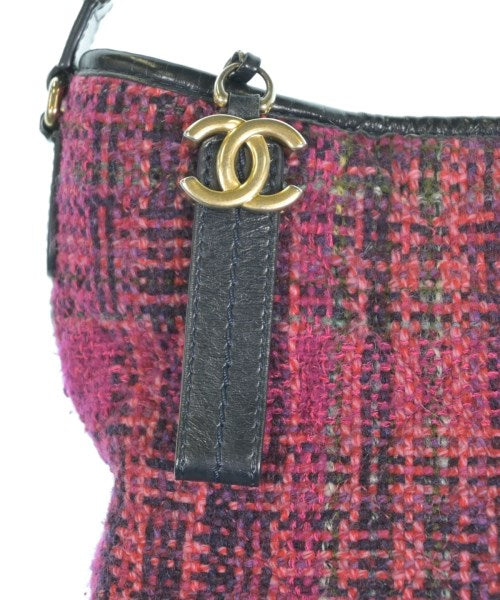 CHANEL กระเป๋าสะพาย