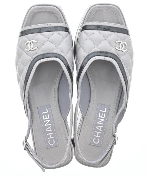 CHANEL รองเท้าแตะ