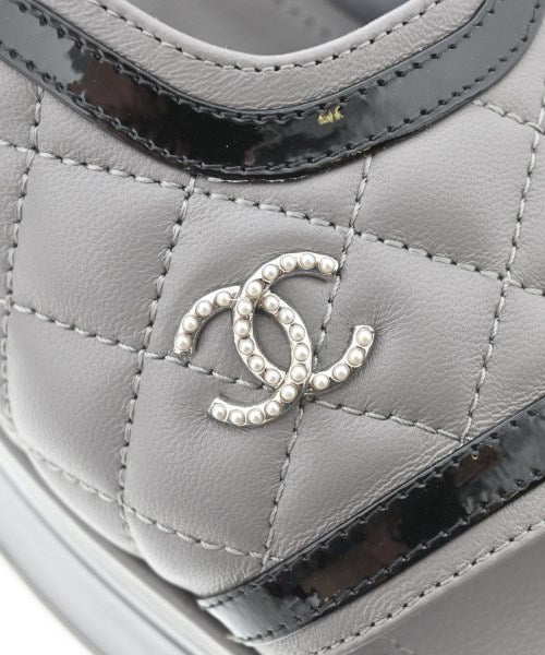 CHANEL รองเท้าแตะ