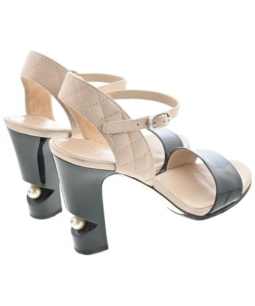 CHANEL รองเท้าแตะ