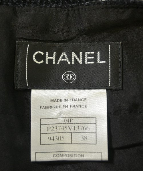 CHANEL กระโปรงยาวถึงเข่า