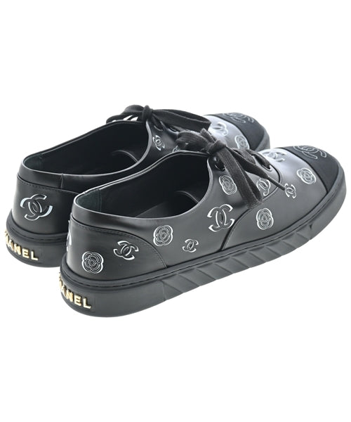 CHANEL รองเท้าผ้าใบ