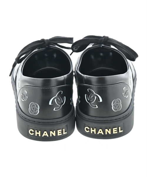 CHANEL รองเท้าผ้าใบ