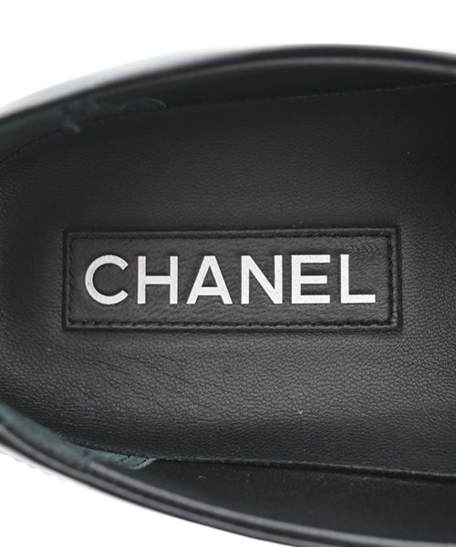 CHANEL รองเท้าผ้าใบ