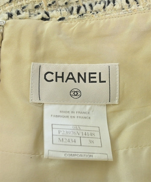 CHANEL กระโปรงยาวถึงเข่า