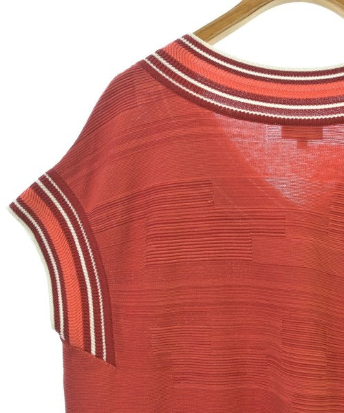 CHANEL เสื้อแขนกุด