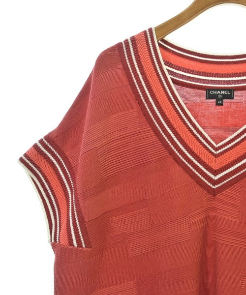 CHANEL เสื้อแขนกุด