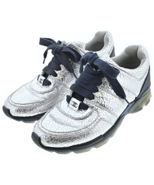 CHANEL รองเท้าผ้าใบ