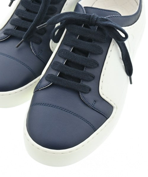 CHANEL รองเท้าผ้าใบ