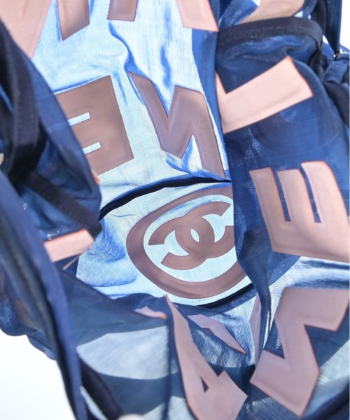 CHANEL กระเป๋าใส่อุปกรณ์ขนาดใหญ่