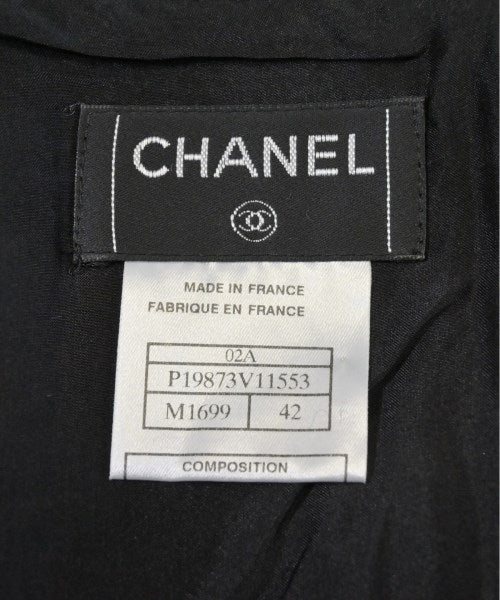 CHANEL กระโปรงยาวถึงเข่า