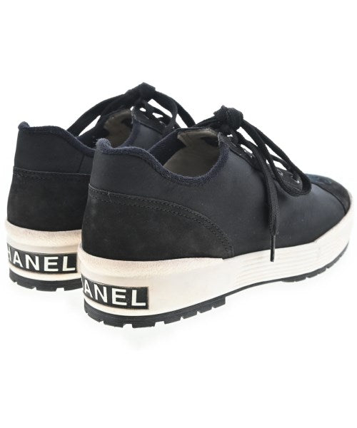 CHANEL รองเท้าผ้าใบ