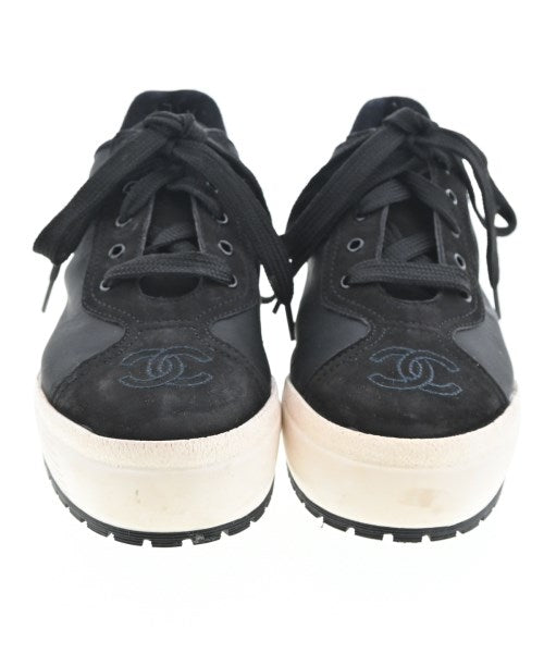 CHANEL รองเท้าผ้าใบ