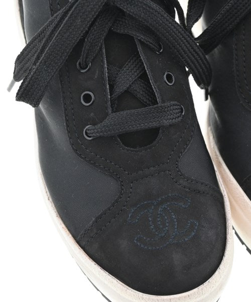 CHANEL รองเท้าผ้าใบ