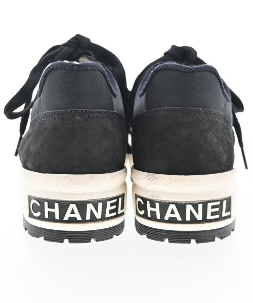 CHANEL รองเท้าผ้าใบ