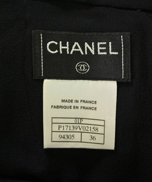 CHANEL กระโปรงยาวถึงเข่า