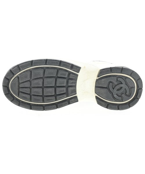 CHANEL รองเท้าผ้าใบ