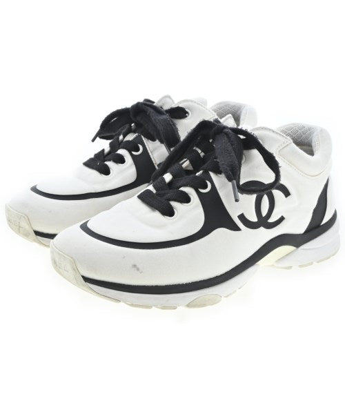 CHANEL รองเท้าผ้าใบ