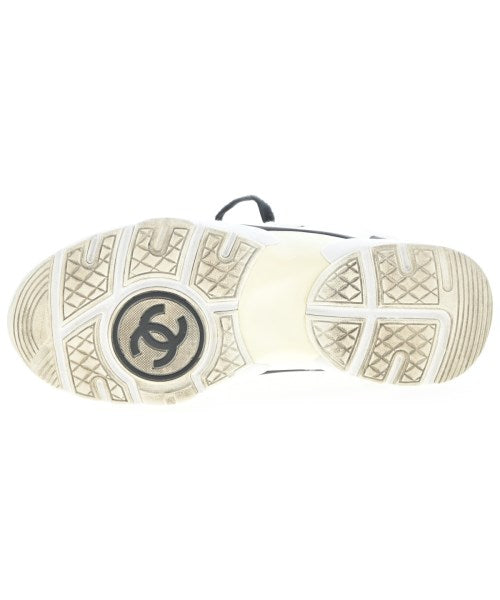 CHANEL รองเท้าผ้าใบ