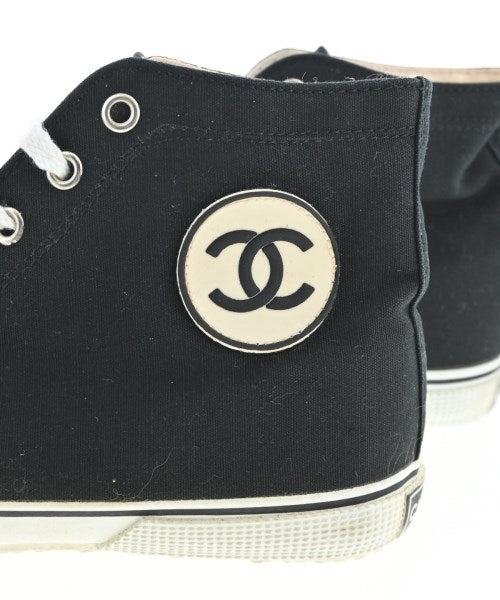 CHANEL รองเท้าผ้าใบ
