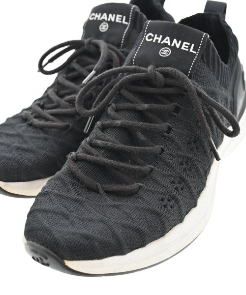 CHANEL รองเท้าผ้าใบ