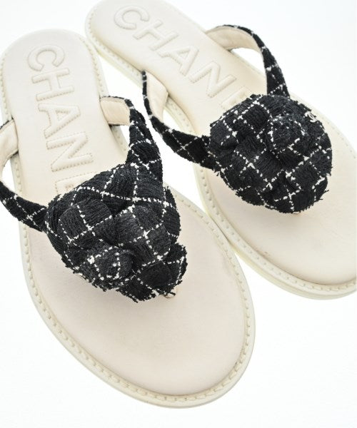 CHANEL รองเท้าแตะ
