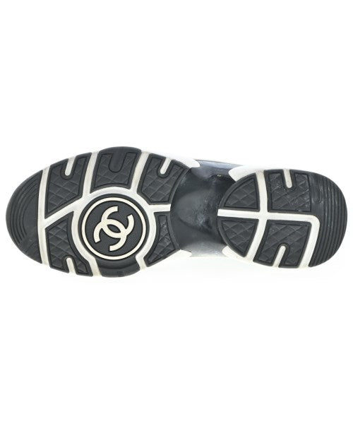 CHANEL รองเท้าผ้าใบ