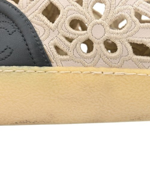 CHANEL รองเท้าผ้าใบ