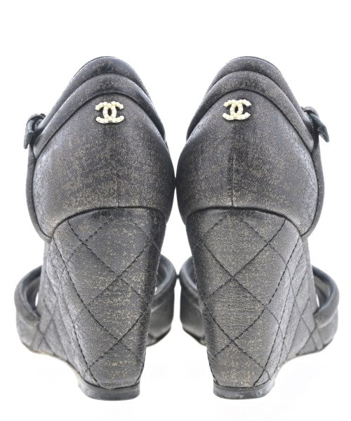 CHANEL รองเท้าแตะ