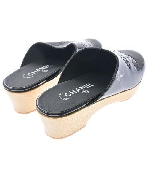 CHANEL รองเท้าแตะ