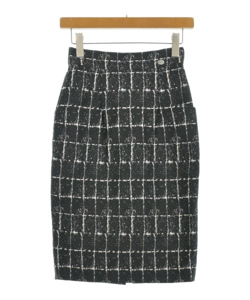 CHANEL กระโปรงยาวถึงเข่า