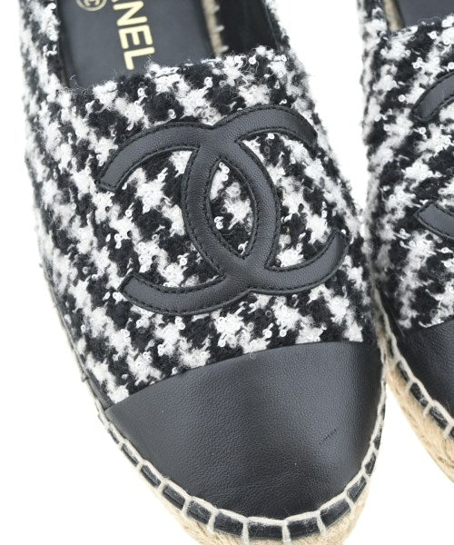 CHANEL รองเท้าพื้นเชือกสาน
