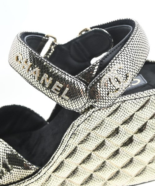 CHANEL รองเท้าแตะ