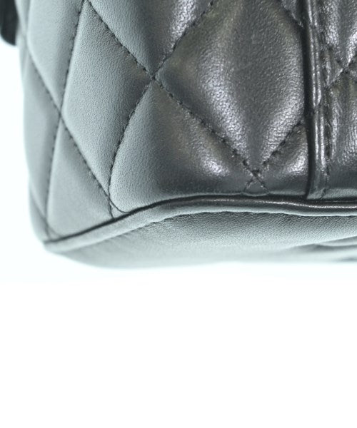 CHANEL กระเป๋าสะพาย