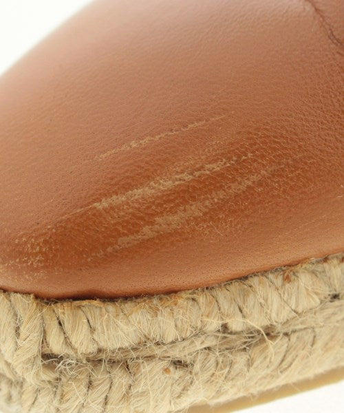 LOEWE รองเท้าพื้นเชือกสาน