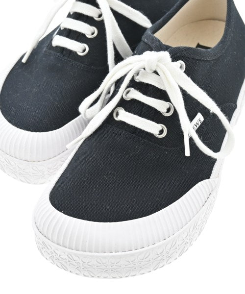 LOEWE รองเท้าผ้าใบ