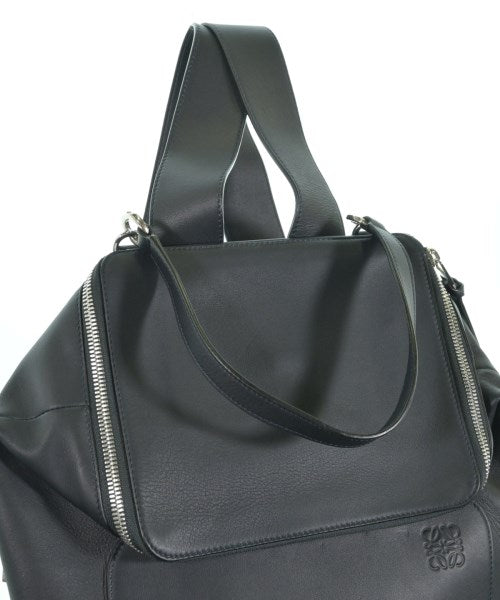 LOEWE เป้สะพายหลัง