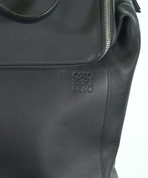 LOEWE เป้สะพายหลัง