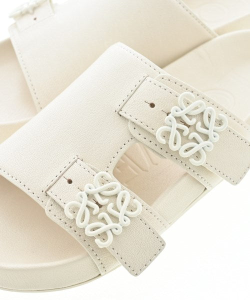 LOEWE รองเท้าแตะ