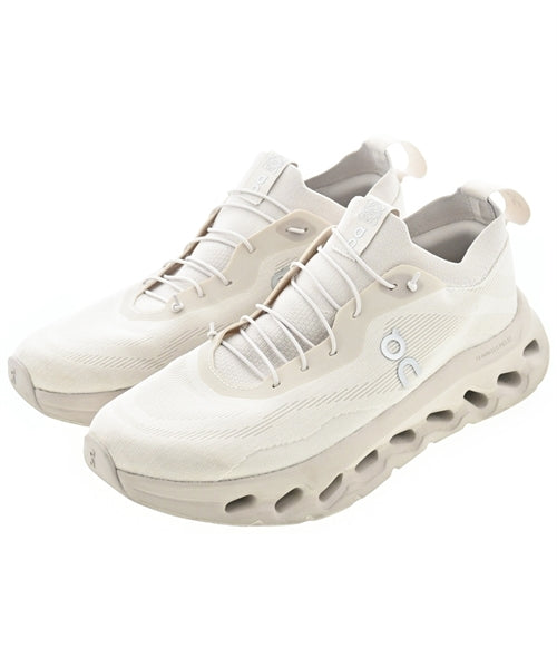 LOEWE รองเท้าผ้าใบ