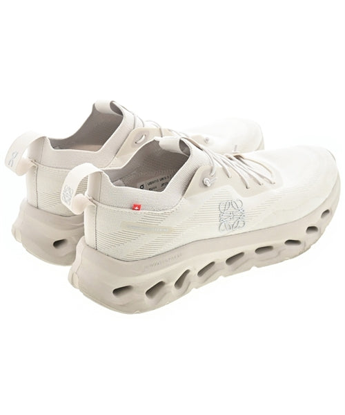 LOEWE รองเท้าผ้าใบ