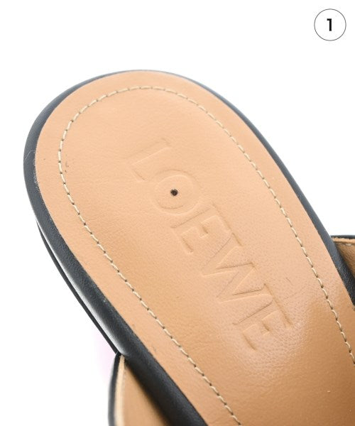 LOEWE รองเท้าแตะ
