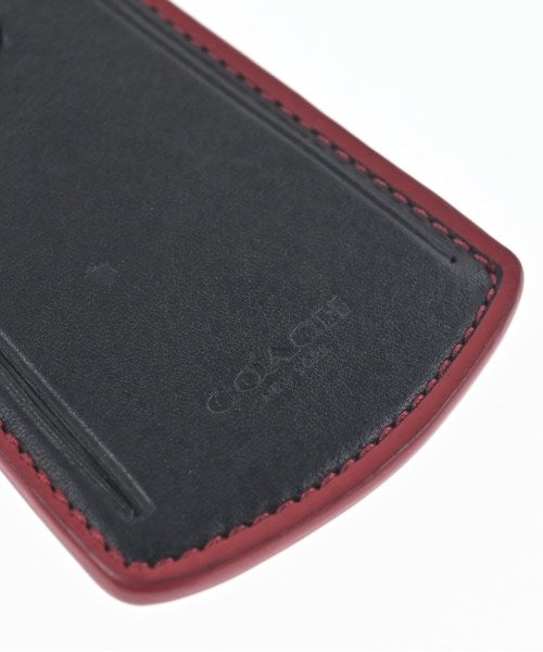 COACH เครื่องประดับบนกระเป๋า