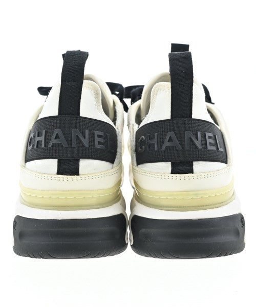 CHANEL รองเท้าผ้าใบ