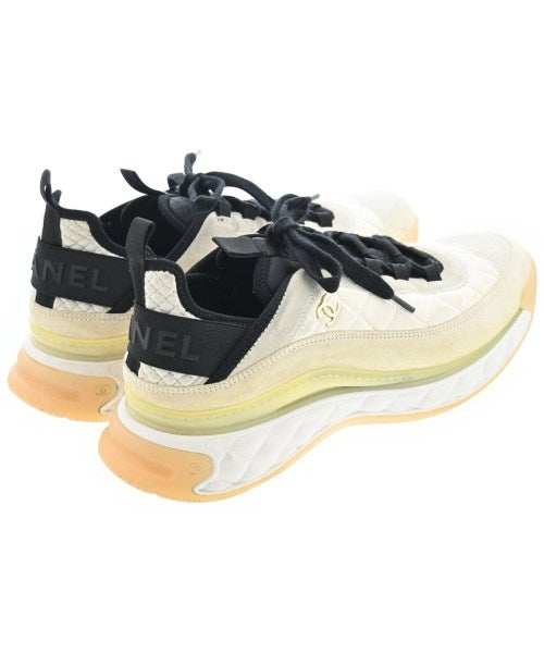 CHANEL รองเท้าผ้าใบ